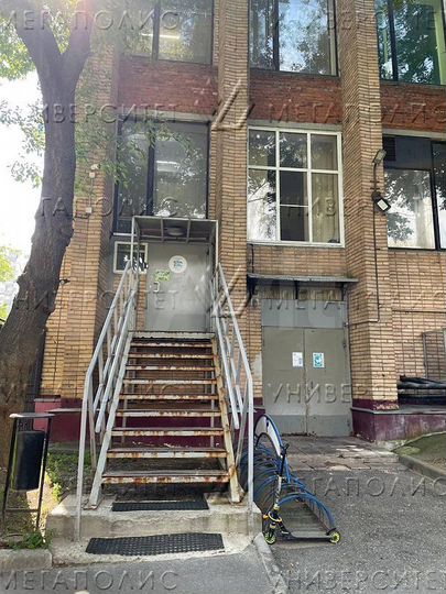 Производственное помещение 673 м²