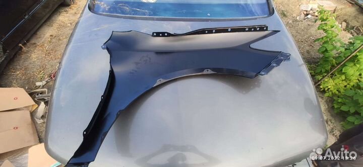 Крыло на toyota camry 55