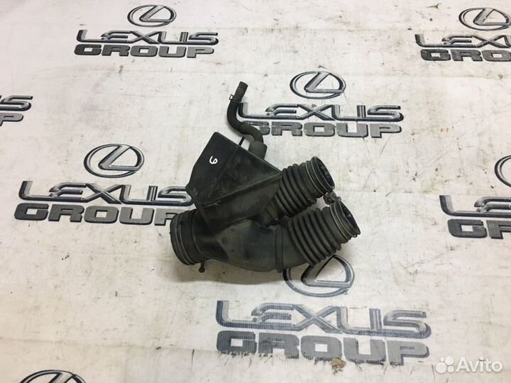 Патрубок воздушного фильтра Lexus RX300