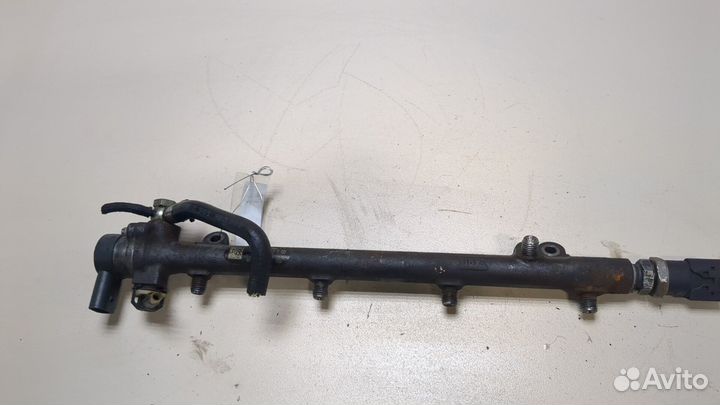 Рампа топливная Mercedes Vito W638, 2001