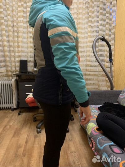 Куртка для девочки 140-146