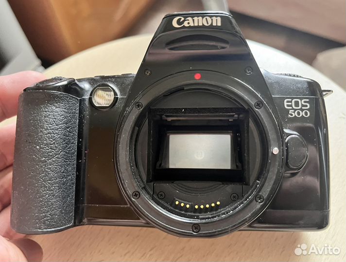 Зеркальный фотоаппарат пленочный Canon EOS 500