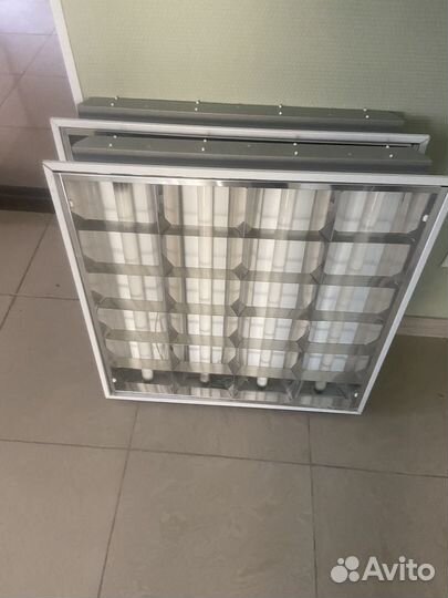 Светильник потолочный