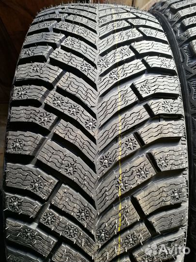 Michelin X-Ice North 4 205/55 R17 95T