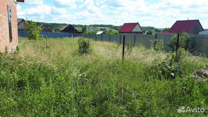 Покос травы тримером