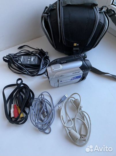 Видеокамера Sony Carl Zeiss 40x