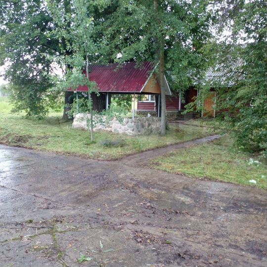 Дом 75 м² на участке 12 сот.