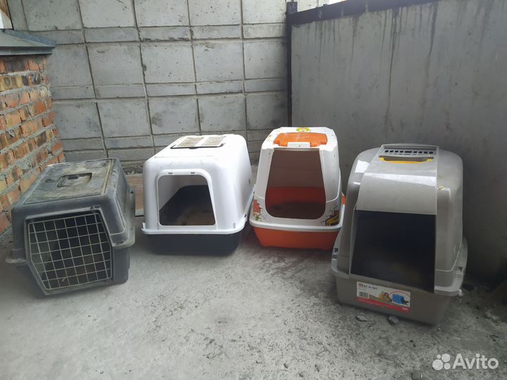 Туалет домик для кошек, переноски