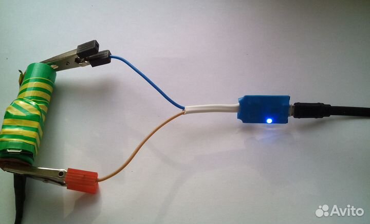 Зарядка для 18650 1А с крокодилами