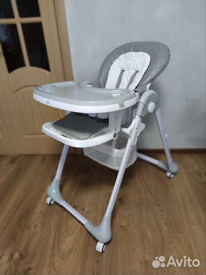 Стул для кормления Tommy Wow Wow