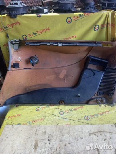 Обшивка багажника левая Volkswagen Sharan 1