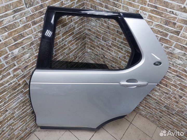 Дверь задняя левая Land Rover Discovery V