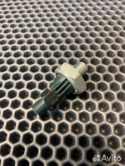 Датчик давления масла Bmw 335 Xi E92 N54 2007