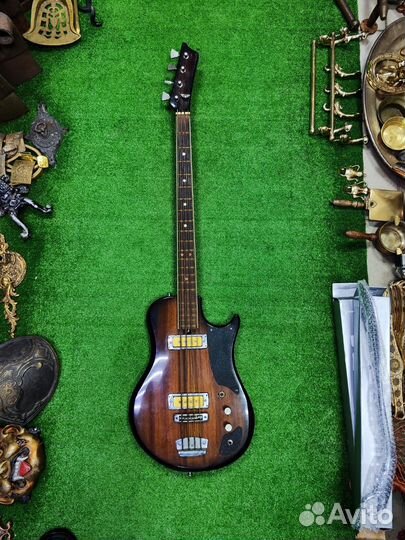 Электро бас гитара Урал. 86 г. Винтаж