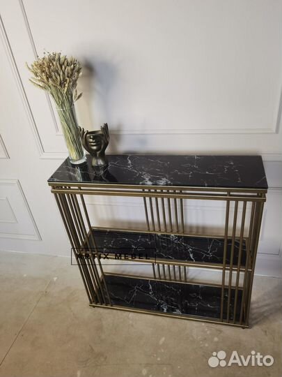 Дизайнерская консоль в гостиную Monsa