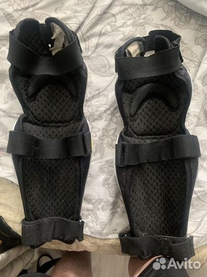 Наколенники