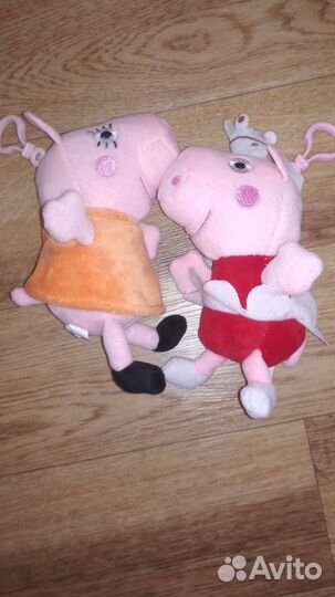 Игрушка-брелок свинка Пеппа