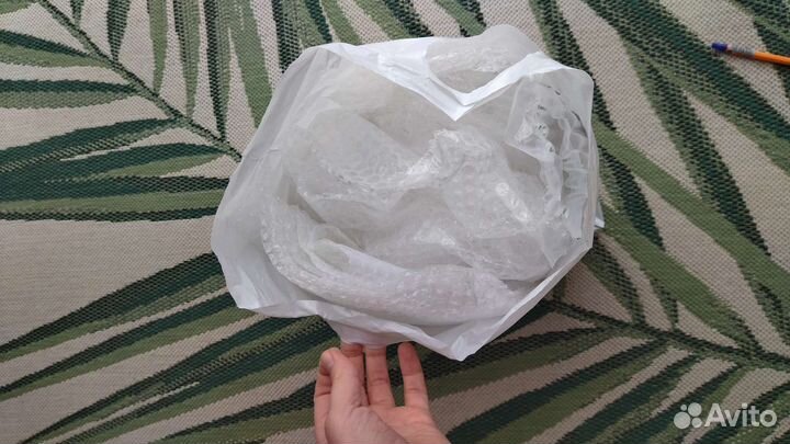 Пакет с пакетами в пупырышку