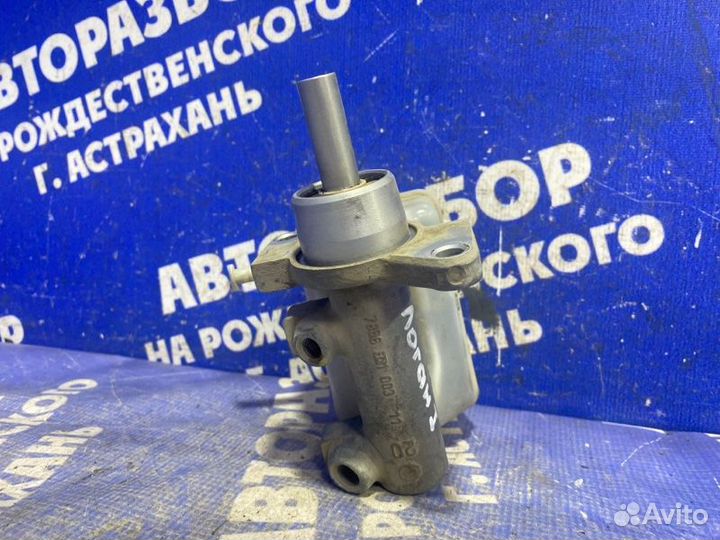 Главный тормозной цилиндр Renault Logan 1 седан