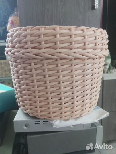 Кашпо из ротанга