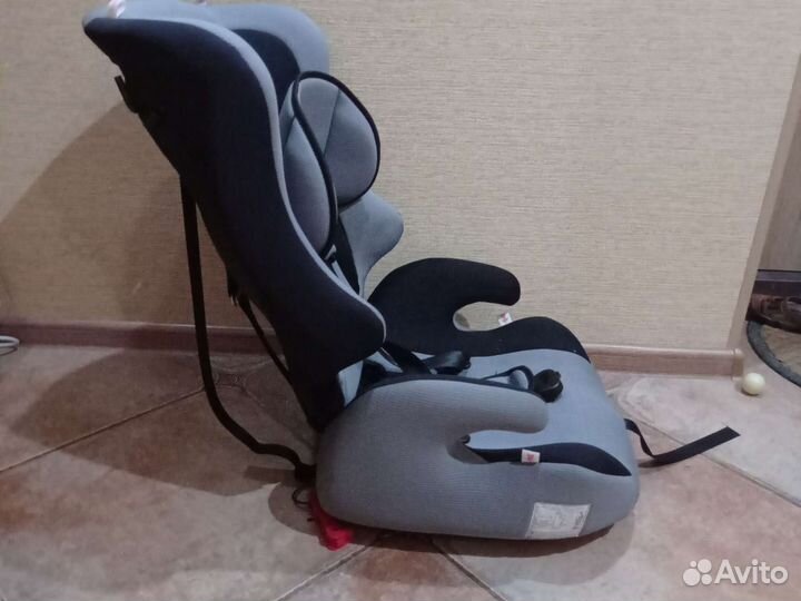 Детское кресло для перевозки детей