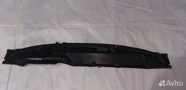 Водосток под лобовое стекло Ford Focus 2