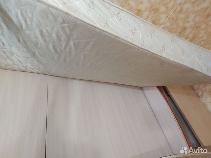 Кровать двухъярусная выкатная