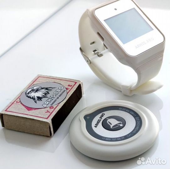 Кнопка вызова официанта в ассортименте с часами