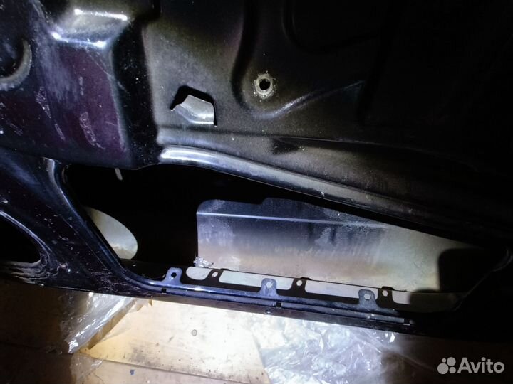 Дверь передняя правая opel astra h (черная)