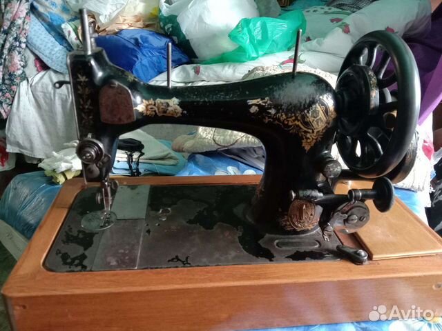 Швейная машина Singer