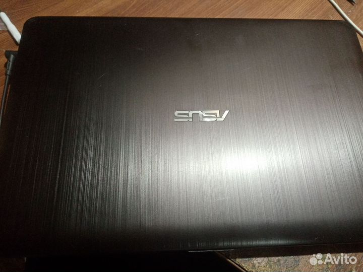 Ноутбук Asus