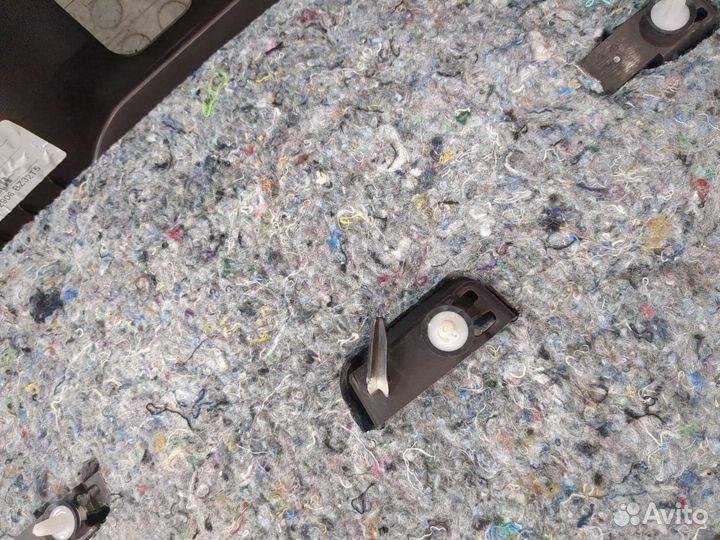 Обшивка крышки багажника Lincoln MKC, 2019