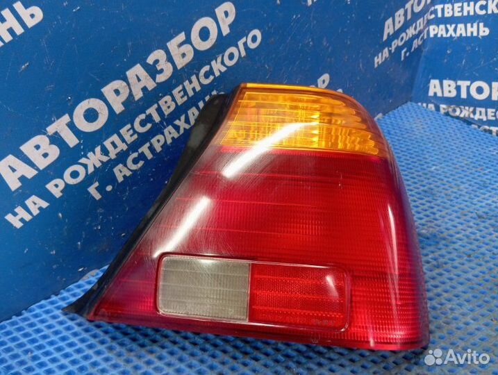 Задний правый фонарь Honda Ascot седан G20A 1994