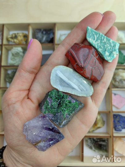 Коллекция из 42 минералов