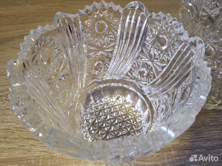 Хрустальная ваза