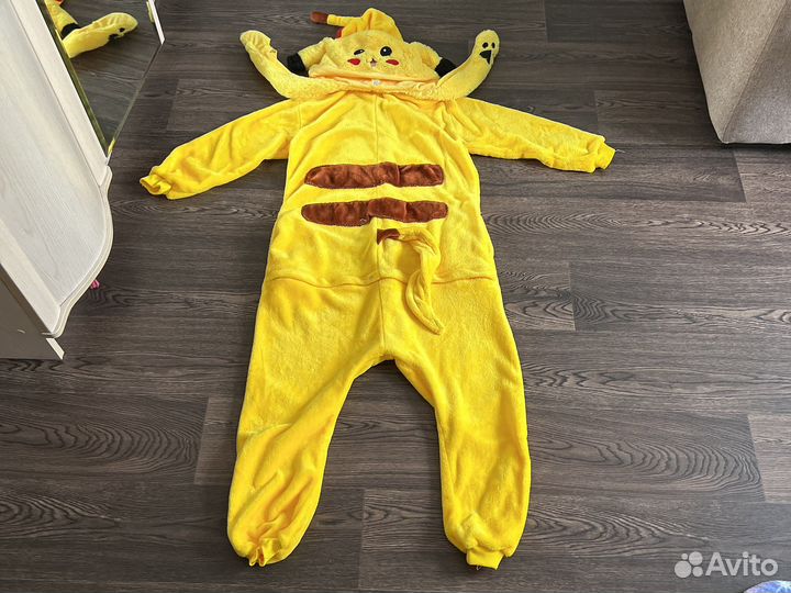 Продам теплый комтюм мультипликационного героя