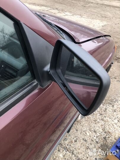 Зеркала на ford эскорт/1.3 л/ 1989г
