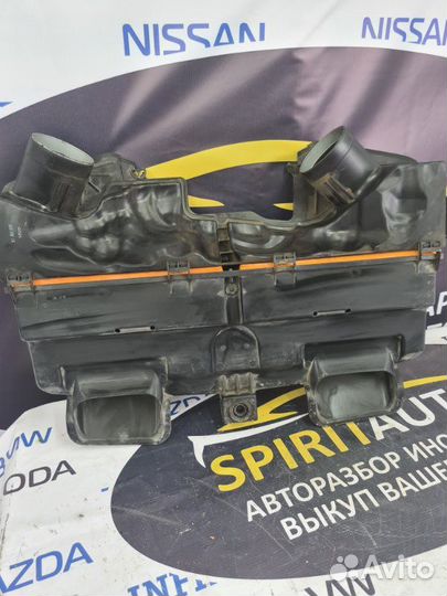 Корпус воздушного фильтра Bmw X6 E72 4.4 S63B44