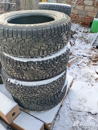 Nokian Tyres Hakkapeliitta 7 SUV 235/65 R17