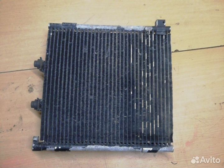 Радиатор кондиционера honda hr-v
