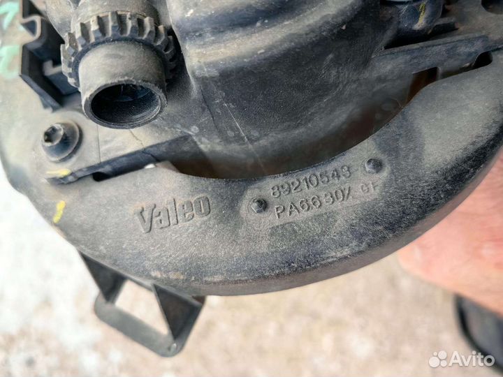 Противотуманная фара Ниссан