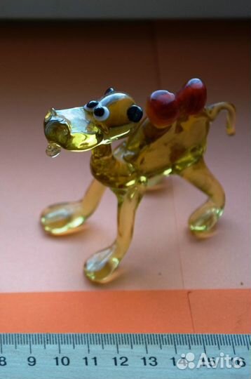 Фигурки из цветного стекла. Редкость