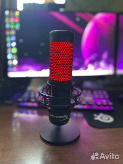 Микрофон HyperX QuadCast RED