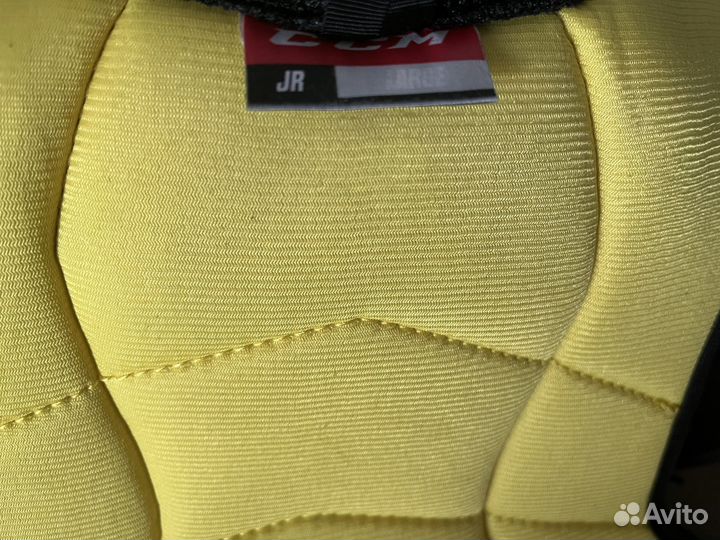 Нагрудник хоккейный ccm jr