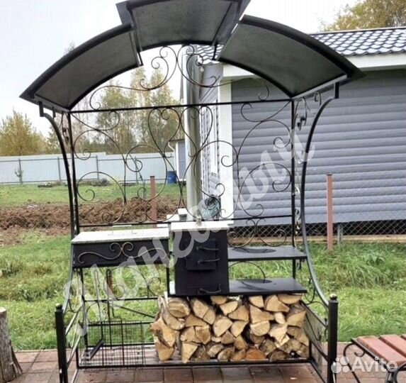 Мангал с крышей