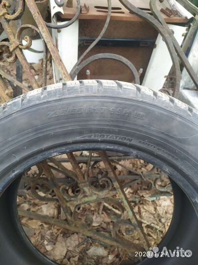 Marshal WinterCraft SUV Ice WS31 235/55 R17 99