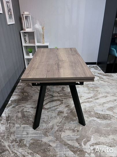 Красивый стол