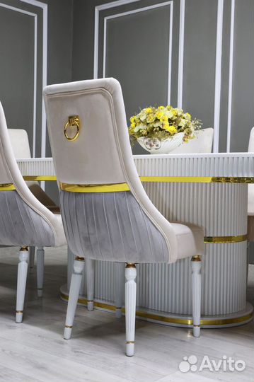 Стол в наличии