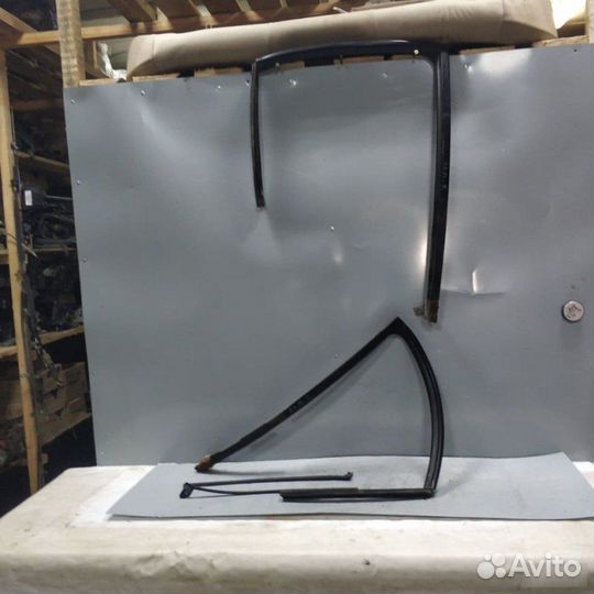 Резинка двери задняя Nissan Almera Classik B10