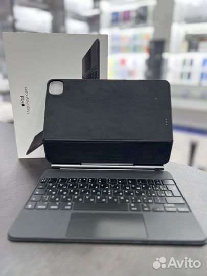 Б/У Apple Magic Keyboard iPad Air/ iPad Pro
